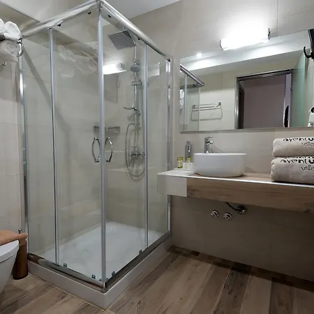 Aventura Village Aparthotel