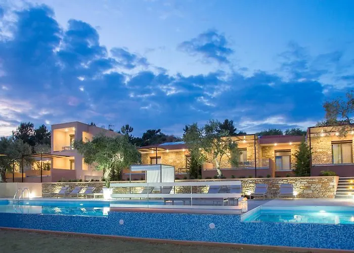 Aventura Village Aparthotel 4*