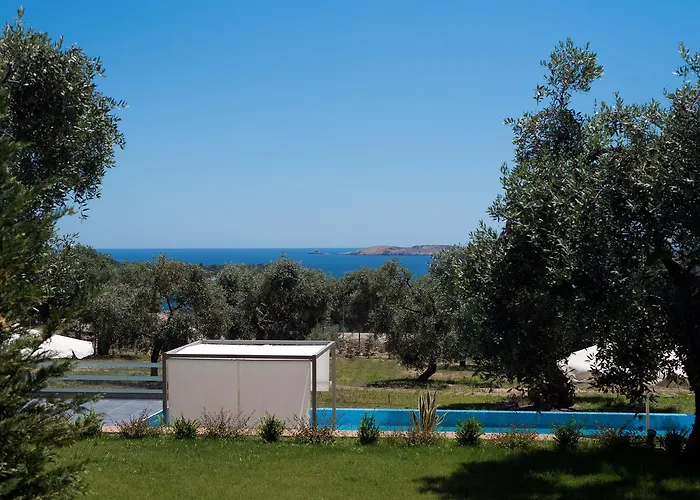 Aventura Village Aparthotel 4*