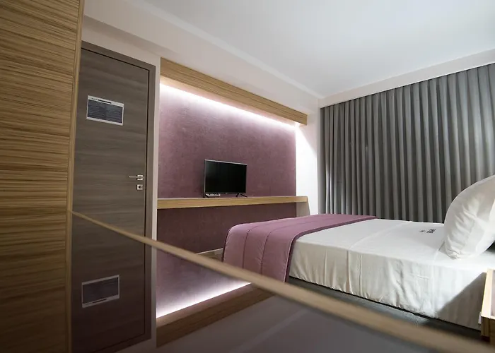 Aventura Village Potos