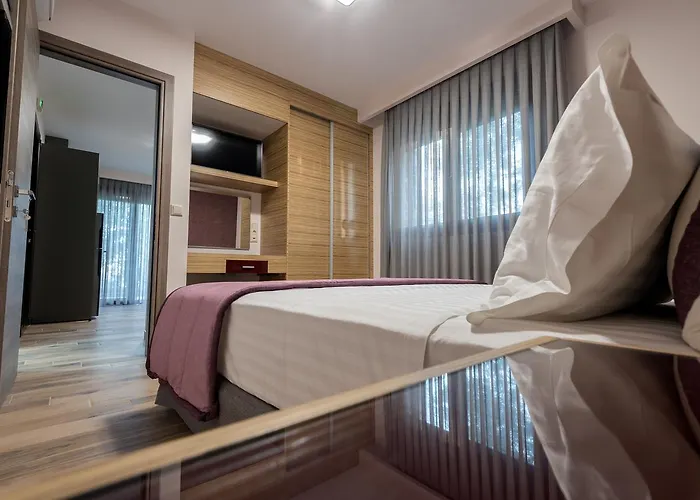 Aventura Village Aparthotel