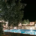 Aventura Village Hotel de apartamente Potos